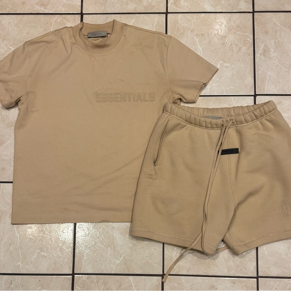 Fear of God Essentials Shorts and Shirt Set Size Small